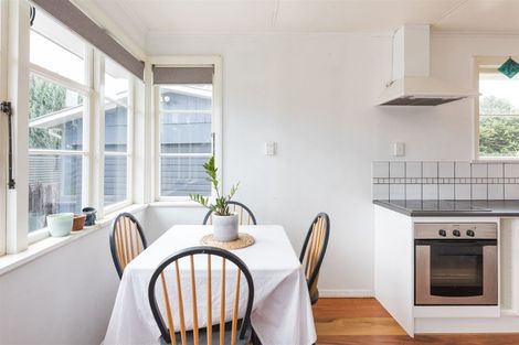 Photo of property in 10 Forth Terrace, Roslyn, Palmerston North, 4414