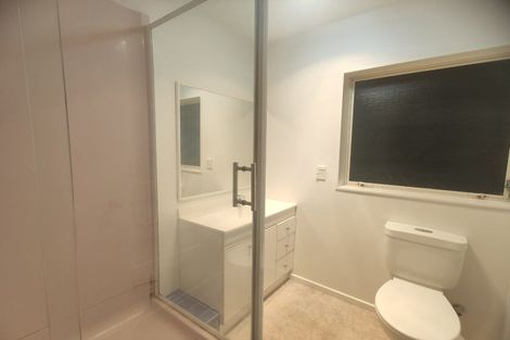 Photo of property in 2/3 Caribbean Drive, Unsworth Heights, Auckland, 0632