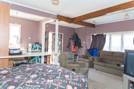 Photo of property in 24 Thyra Street, Dannevirke, 4930