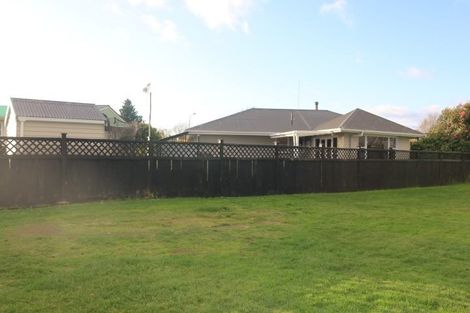 Photo of property in 30 Churchill Avenue, Hokowhitu, Palmerston North, 4410