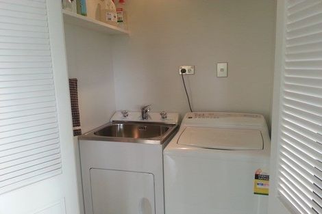 Photo of property in 1612a Great North Road, Waterview, Auckland, 1026