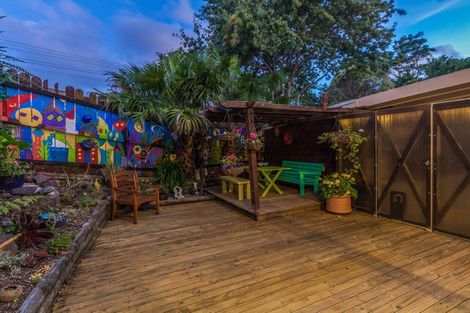 Photo of property in 1/74 Colwill Road, Massey, Auckland, 0614