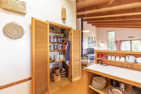 Photo of property in 33 Hauraki Terrace, Pukawa Bay, Turangi, 3381