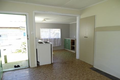 Photo of property in 53 Main Road, Clinton, 9534