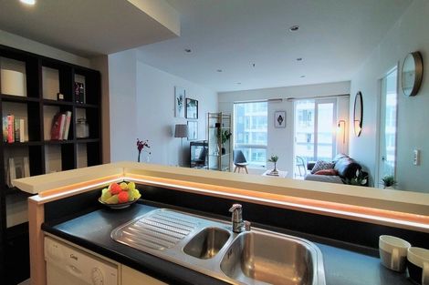 Photo of property in Terrace Heights Apartments, 8c/163 The Terrace, Wellington Central, Wellington, 6011