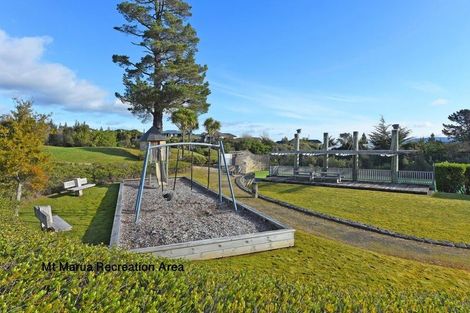 Photo of property in 86 Mount Marua Way, Timberlea, Upper Hutt, 5018