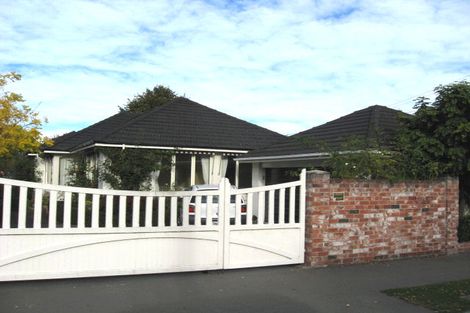 Photo of property in 12 Barlow Street, Ilam, Christchurch, 8041