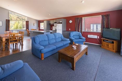 Photo of property in 101 Ahau Street, Moana, 7872