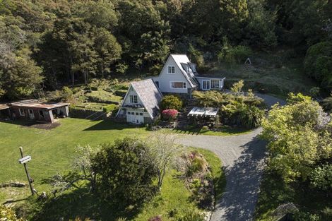 Photo of property in 5 Main Road, Havelock, 7100