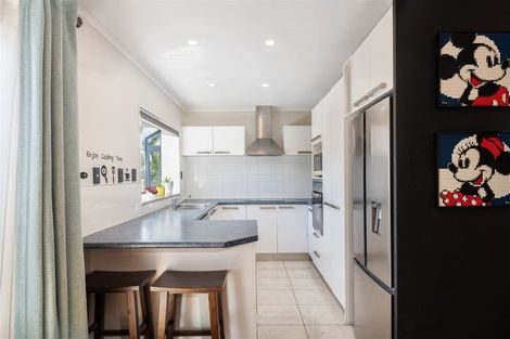 Photo of property in 85 Buscomb Avenue, Henderson, Auckland, 0610