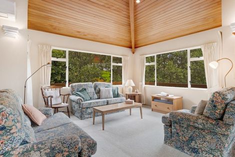 Photo of property in 18 Gibson Place, Mellons Bay, Auckland, 2014