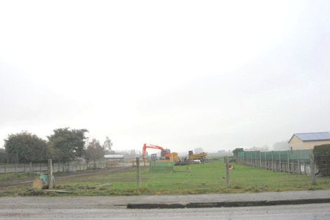 Photo of property in 19 Ferry Road, Edendale, 9825