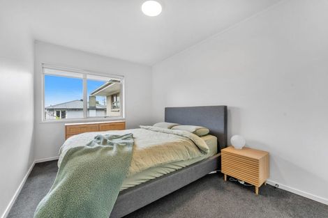 Photo of property in 2/86 Archers Road, Glenfield, Auckland, 0629
