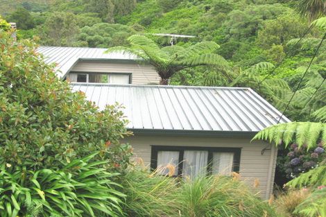 Photo of property in 21 Huntleigh Park Way, Ngaio, Wellington, 6035