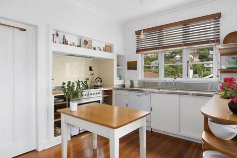 Photo of property in 19 Cliffs Road, Saint Clair, Dunedin, 9012