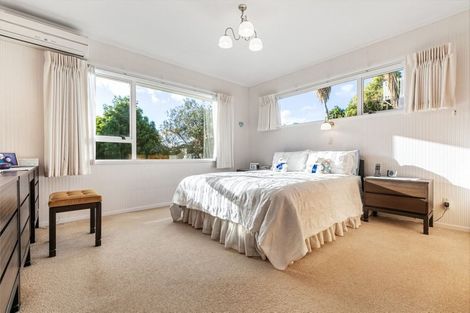 Photo of property in 50 Mayfair Crescent, Mairangi Bay, Auckland, 0630