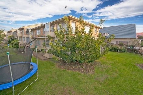 Photo of property in 10/14 Seaview Terrace, Mount Albert, Auckland, 1025