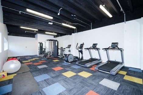 Photo of property in 1f/30 Westward Ho, Glen Eden, Auckland, 0602