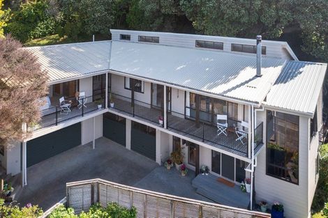 Photo of property in 14 Glenelg Road, Red Beach, 0932