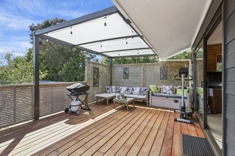 Photo of property in 42 Withers Road, Glen Eden, Auckland, 0602