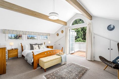 Photo of property in 61 Oroua Street, Eastbourne, Lower Hutt, 5013