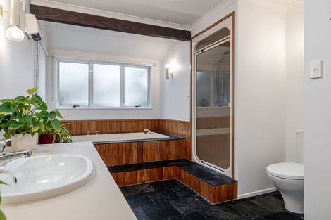 Photo of property in 23 Chilton Grove, Hokowhitu, Palmerston North, 4410