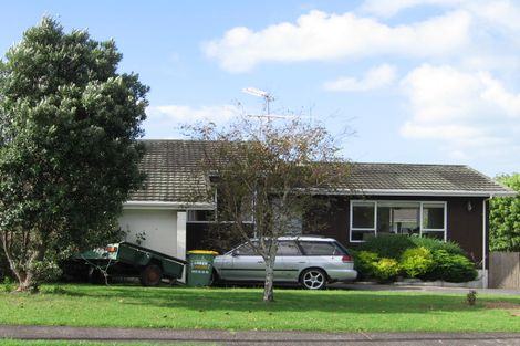 Photo of property in 8 Rene Place, Sunnyhills, Auckland, 2010