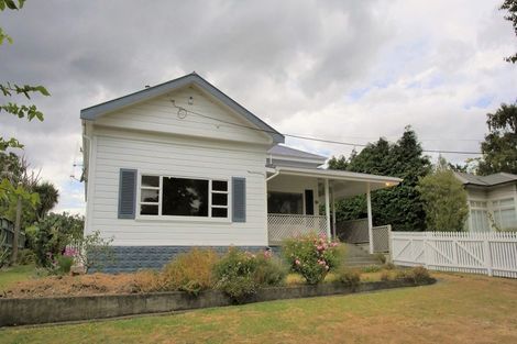 Photo of property in 32 Victoria Avenue, Dannevirke, 4930