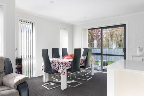 Photo of property in 287 Dixon Road, Fitzroy, Hamilton, 3206