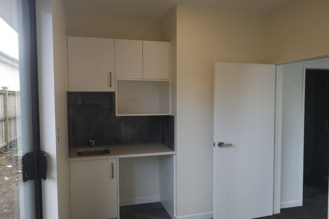 Photo of property in 4 Joseph Kokich Avenue, Swanson, Auckland, 0614