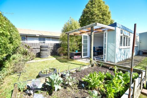 Photo of property in 27 Garrison Street, Carterton, 5713