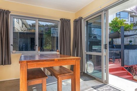 Photo of property in 16 Dalzien Place, Feilding, 4702