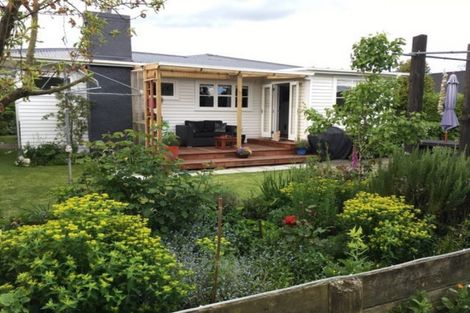 Photo of property in 8 Seddon Street, Carterton, 5713