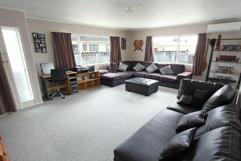 Photo of property in 45 Odlin Crescent, Nawton, Hamilton, 3200