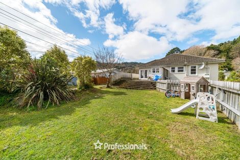 Photo of property in 23 Kereru Grove, Stokes Valley, Lower Hutt, 5019
