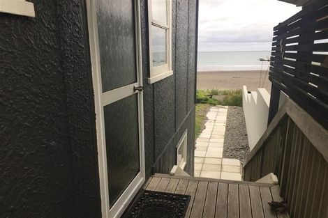 Photo of property in 7 Messenger Terrace, Oakura, 4314