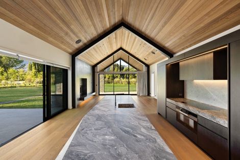 Photo of property in 33 Central Park Avenue, Lake Hayes, Queenstown, 9371