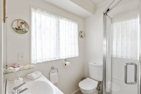 Photo of property in 84 Regent Drive, Paraparaumu Beach, Paraparaumu, 5032