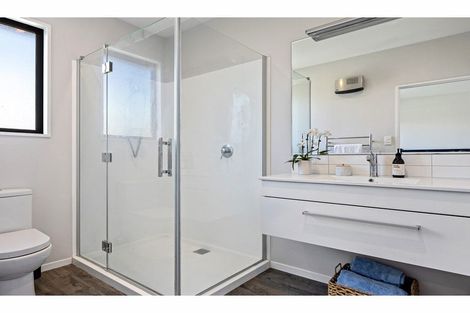 Photo of property in 44 Holiday Drive, Mairehau, Christchurch, 8052