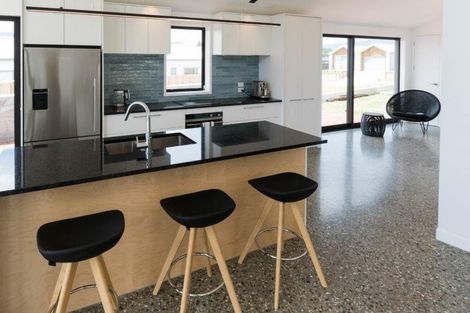 Photo of property in 6 Scurr Terrace, Wanaka, 9305