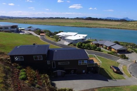 Photo of property in 21 Riverview Place, Waipu, 0582