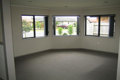 Photo of property in 25 Grabella Place, Papamoa Beach, Papamoa, 3118