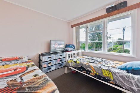 Photo of property in 28 Ellen Street, Manurewa East, Auckland, 2102
