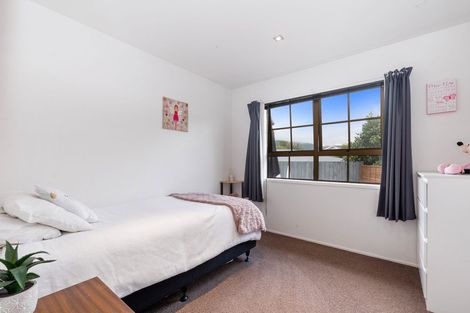 Photo of property in 8 Taurus Place, Kawaha Point, Rotorua, 3010