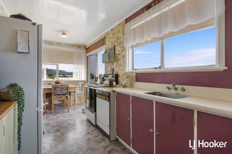 Photo of property in 60 The Crescent, Waihi Beach, 3611