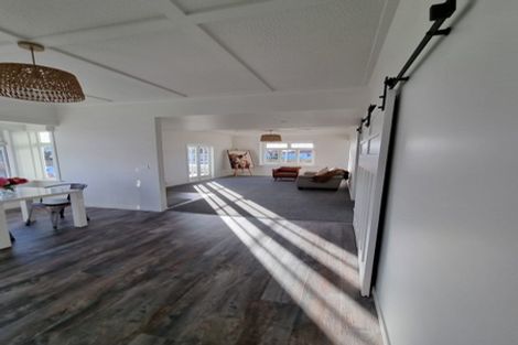 Photo of property in 55 Parris Street, Waitara, 4320