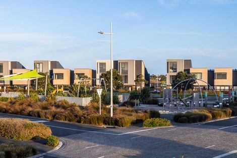 Photo of property in 17 Headland Drive, Long Bay, Auckland, 0630