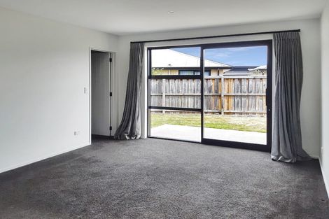 Photo of property in 6 Wyllie Place, Amberley, 7410