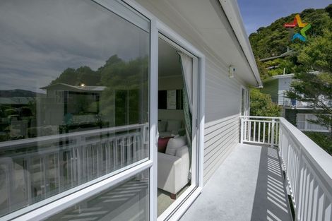 Photo of property in 6 Volkner Grove, Waterloo, Lower Hutt, 5011