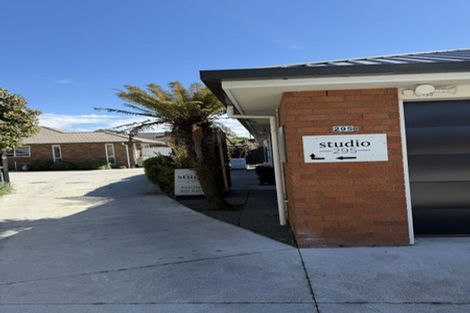 Photo of property in 2/295 Greers Road, Bishopdale, Christchurch, 8053